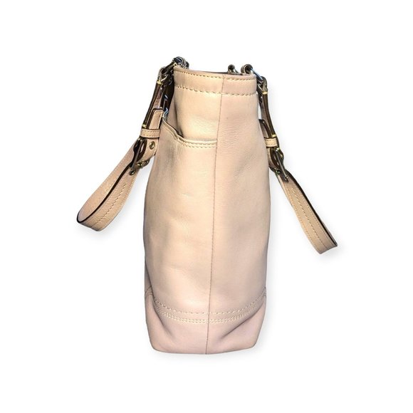 Lavender Purple Leather Shoulder Bag Double Handles Fob Hamilton 2010 🎉 - Picture 9 of 11